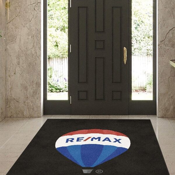 RE/MAX Logo Rug