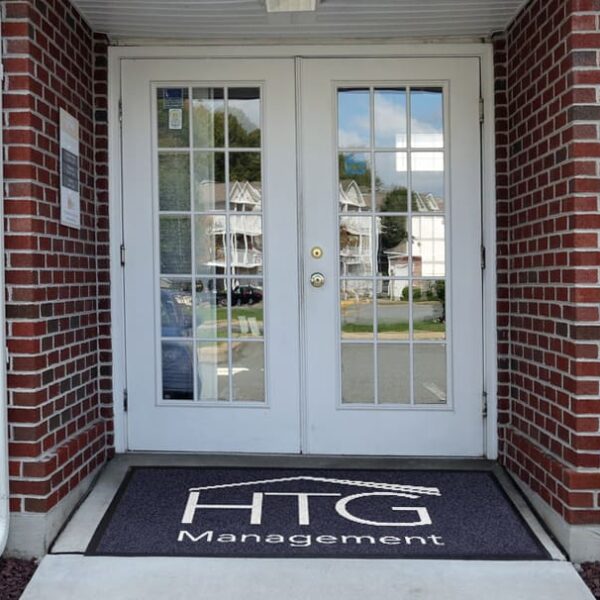 HTG Apartment Logo Rug